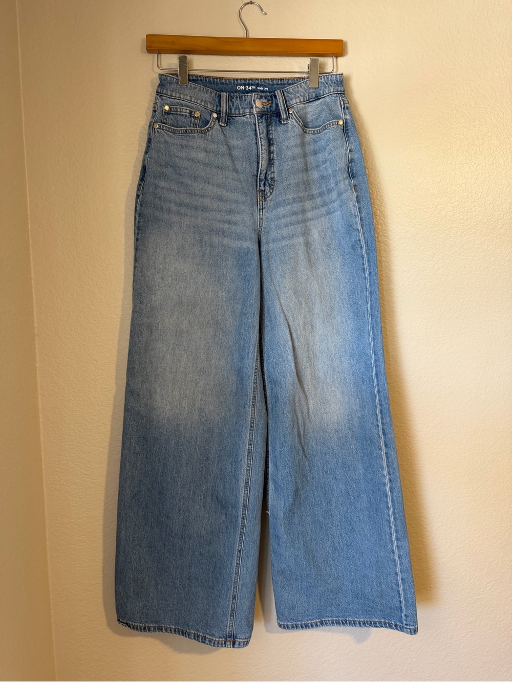 ON•34th Wide Leg Jeans Women’s 28 High Rise Relaxed Denim Pants Trendy Blue Wash